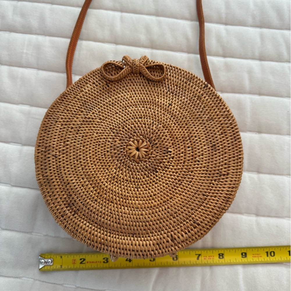 Street Level Brown and White Woven Crossbody *New ✨ - Picture 6 of 8